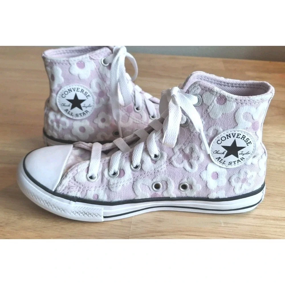 Converse Chuck Taylor All Star Floral Chenille Kids High Top Sneaker Size 2